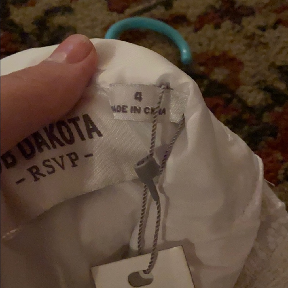 Dress - Picture 4 of 5